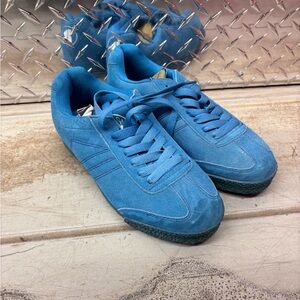 New but dusty Blue Dunnits, 9US WOMENS